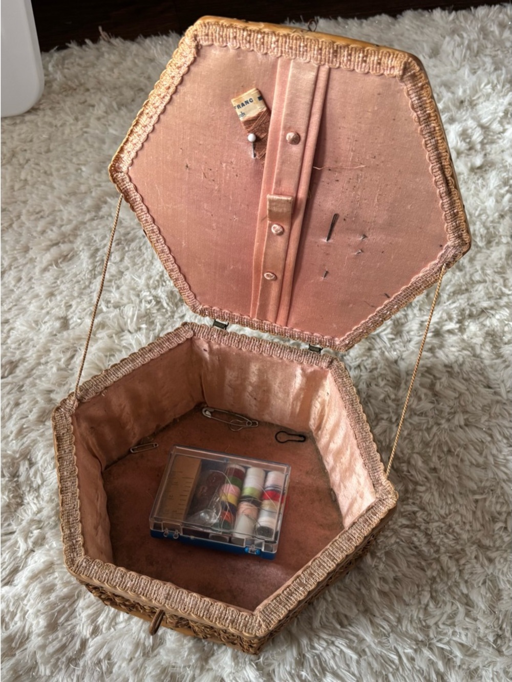 Vintage Honeycomb Hexagonal Woven Sewing Basket in Dusty Peach